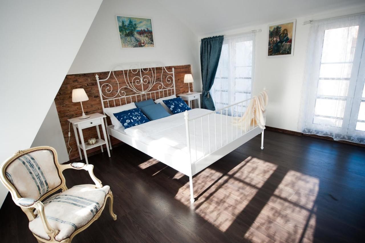 Апартаменты Vilnius Old Town, 3 BDR Penthouse, 100 m2 with Terrace Вильнюс-5
