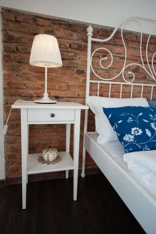 Апартаменты Vilnius Old Town, 3 BDR Penthouse, 100 m2 with Terrace Вильнюс Апартаменты-14