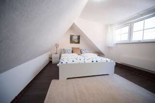 Апартаменты Vilnius Old Town, 3 BDR Penthouse, 100 m2 with Terrace Вильнюс Апартаменты-24
