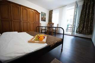 Апартаменты Vilnius Old Town, 3 BDR Penthouse, 100 m2 with Terrace Вильнюс Апартаменты-4