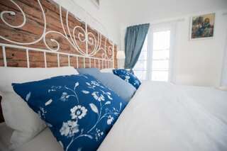 Апартаменты Vilnius Old Town, 3 BDR Penthouse, 100 m2 with Terrace Вильнюс Апартаменты-49