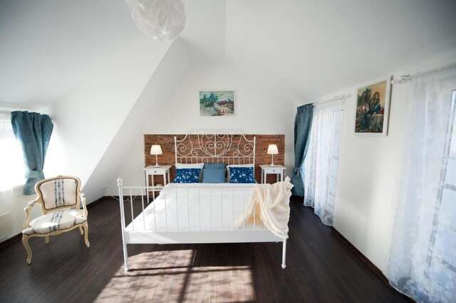 Апартаменты Vilnius Old Town, 3 BDR Penthouse, 100 m2 with Terrace Вильнюс-8