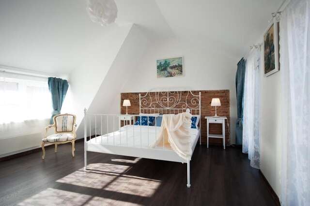Апартаменты Vilnius Old Town, 3 BDR Penthouse, 100 m2 with Terrace Вильнюс-11